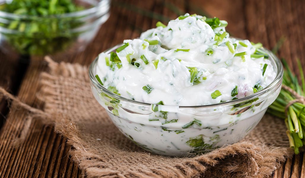 Magerquark mit SesamGurkenKräuterMischung
