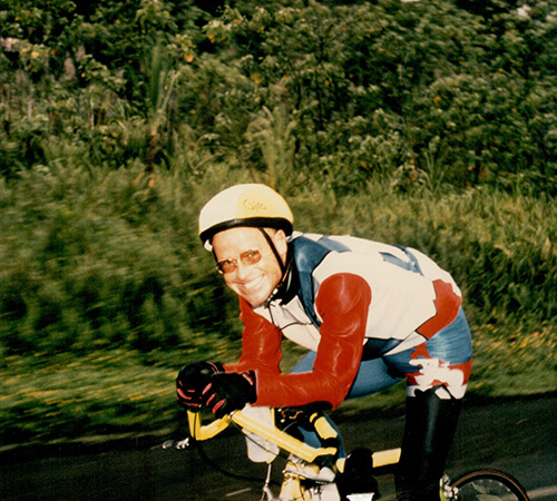 Dr. med. Ulrich Strunz beim Ultraman 1990 auf Hawaii